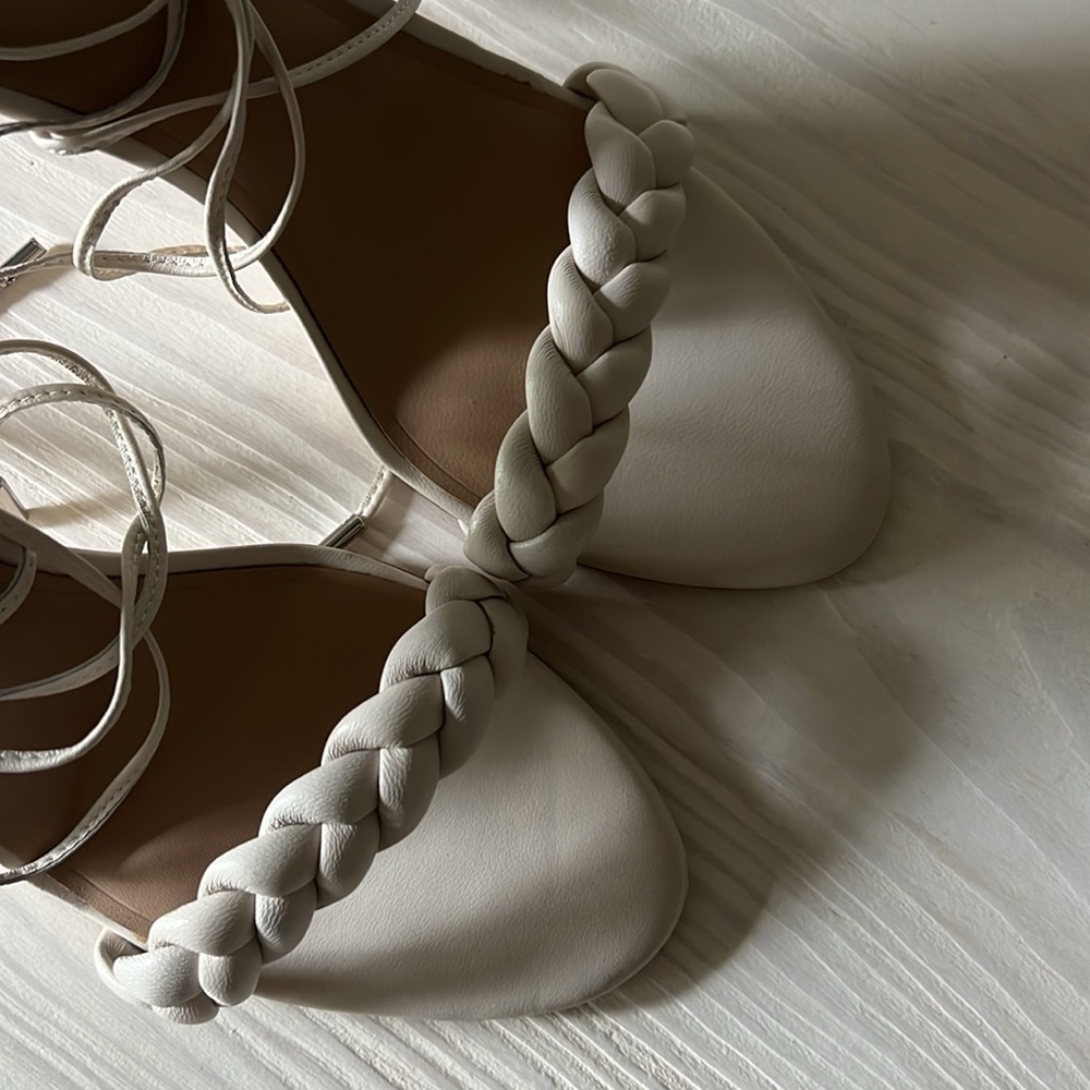 Elegant Strappy Heel Sandals, FINAL PRICE - Picture 4 of 10